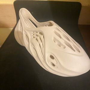 Yeezy Foam Runner